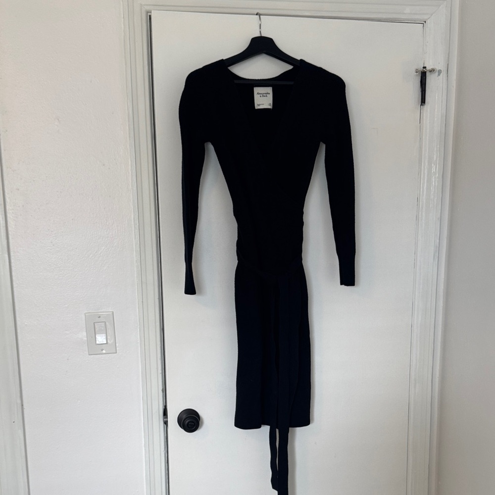 Abercrombie & Fitch Black Long Sleeve Dress